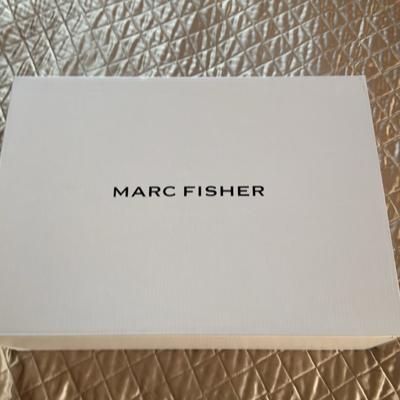 Marc Fisher
Women's Kailee Pointy Toe Ruched Dress Boots - Picture 9 of 9